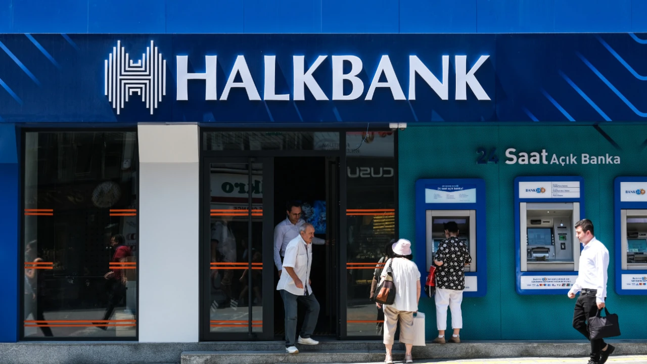 Halkbank’tan 100 Bin TL Kredi Fırsatı! Kolay Başvuru ve Esnek Ödeme Planları