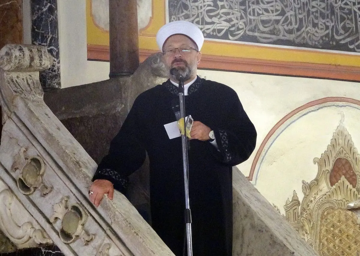 Ali Erbaş: Kur'an-ı Kerim'in 3-5 yılda bir yeniden anlaşılmaya ihtiyacı var