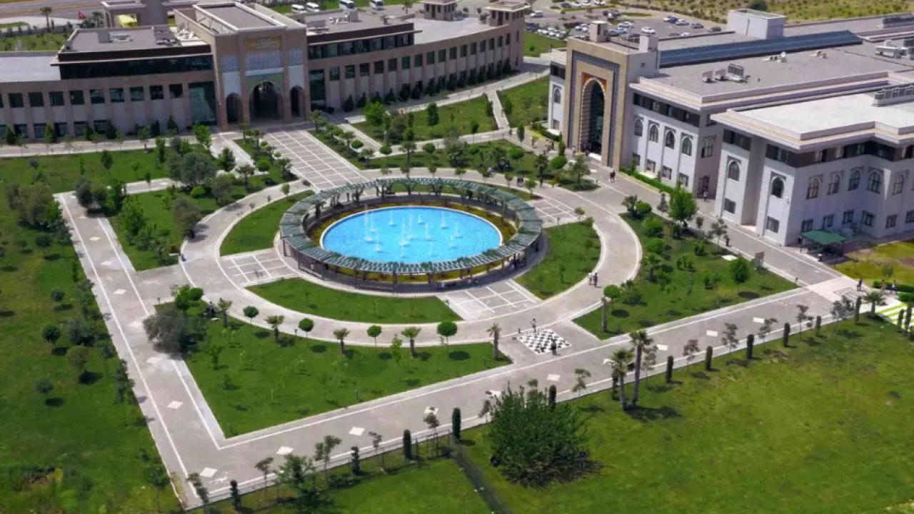 ANTALYA ÜNİVERSİTELERİ YKS TABAN PUANLARI VE ÖSYM BÖLÜMLER LİSTESİ 2026 || YKS 150, 160, 170, 180, 190, 200, 210, 220, 230, 240, 250, 260, 270, 280, 290, 300, 310, 320, 330, 340, 350, 360, 370, 380, 390, 400 puanla Antalya'da nereye, 2 ve 4 yıllık hangi bölümlere gidilir? TYT, AYT Antalya devlet üniversiteleri listesi