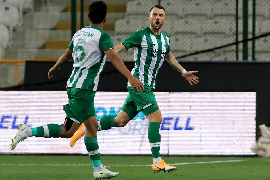 Arabam.com Konyaspor 3-0 kazandı, tur kapısını araladı!