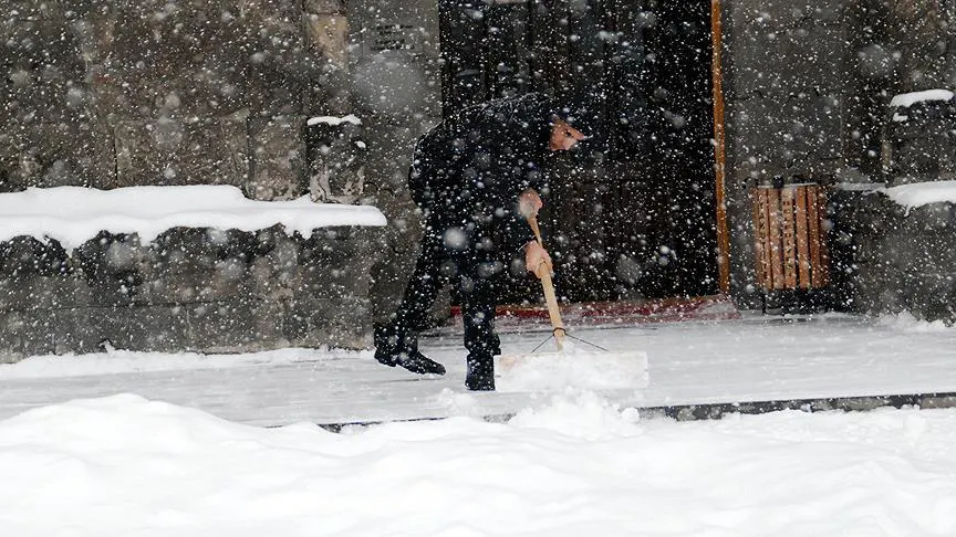 Artvin'de yarın okullar tatil mi? Artvin'de yarın kar tatili var mı, yok mu? Artvin'de 24 Şubat’ta okullar tatil mi? Artvin valiliği açıklama yaptı mı?