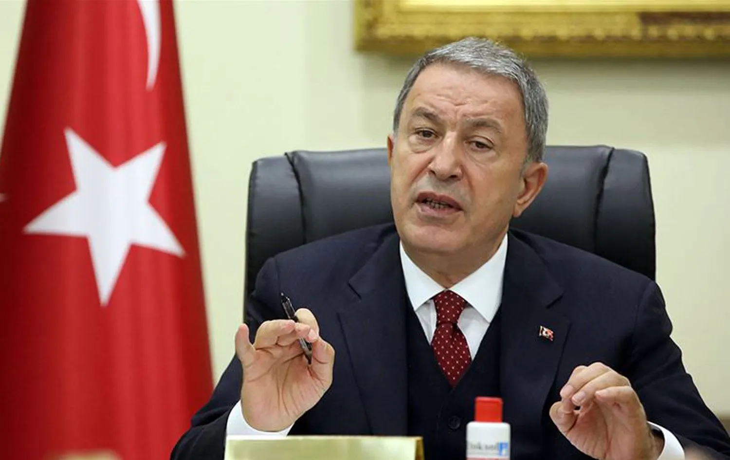 Bakan Akar: Terhislerle ilgili herhangi bir erteleme veya erken terhis yoktur