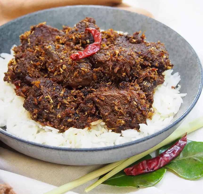 Beef Rendang Nasıl Yapılır? Evde Beef Rendang Pratik Tarifi
