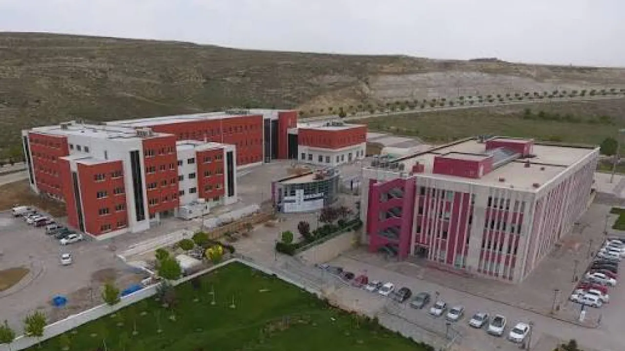 ÇANKIRI ÜNİVERSİTELERİ YKS TABAN PUANLARI VE ÖSYM BÖLÜMLER LİSTESİ 2026 || YKS 150, 160, 170, 180, 190, 200, 210, 220, 230, 240, 250, 260, 270, 280, 290, 300, 310, 320, 330, 340, 350, 360, 370, 380, 390, 400 puanla Çankırı'da nereye, 2 ve 4 yıllık hangi bölümlere gidilir? TYT, AYT Çankırı devlet üniversiteleri listesi