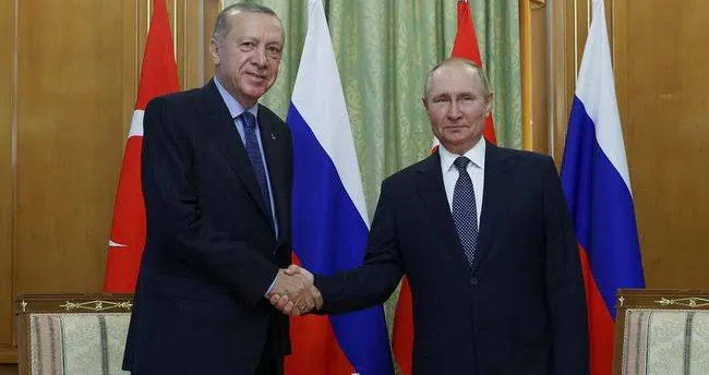 Erdoğan ile Putin Soçi'de Açıklama Yaptı