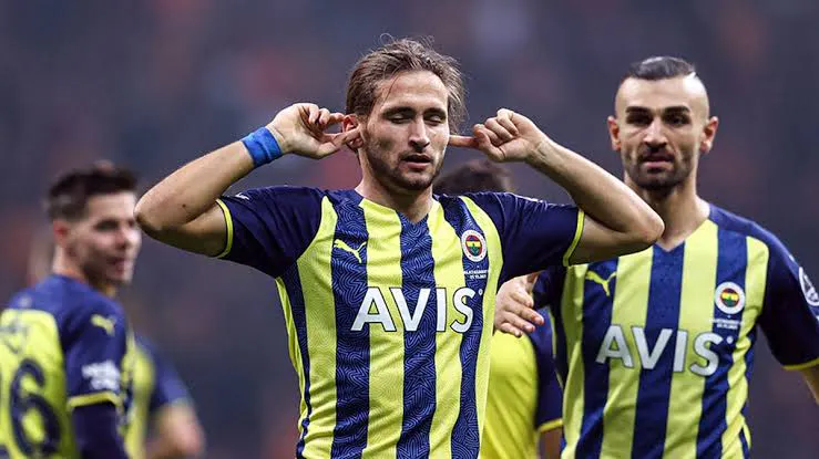 Fenerbahçe - Galatasaray Derbisinin Şifresi : Miguel Crespo
