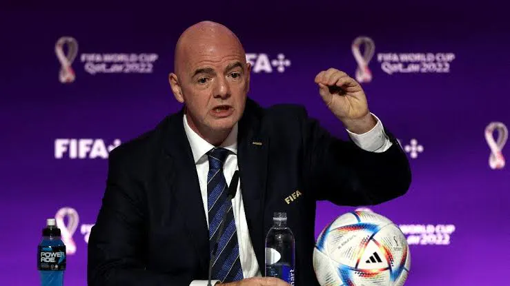 FIFA Başkanı: Kendimi eşcinsel hissediyorum