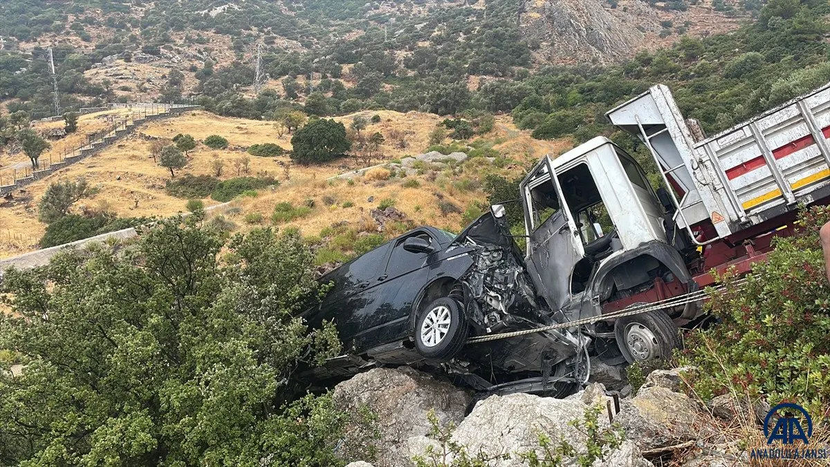 İbrahim Tatlıses, Bodrum'da trafik kazası geçirdi