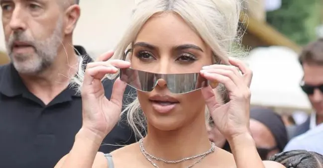 K im Kardashian'a 1,26 milyon dolarlık kripto para reklamı cezası