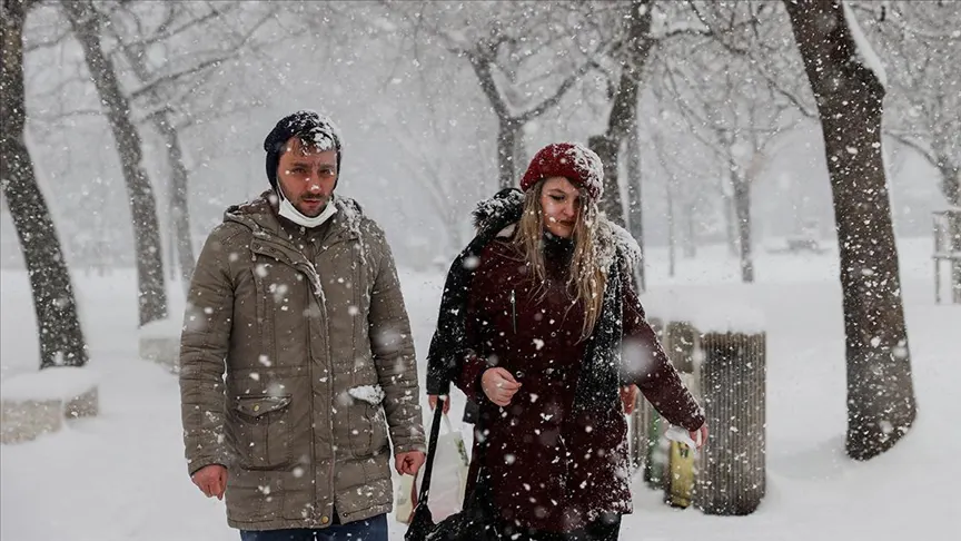 Kastamonu’da yarın okullar tatil mi? Kastamonu’da yarın kar tatili var mı, yok mu? Kastamonu’da 24 Şubat’ta okullar tatil mi? Kastamonu valiliği açıklama yaptı mı?
