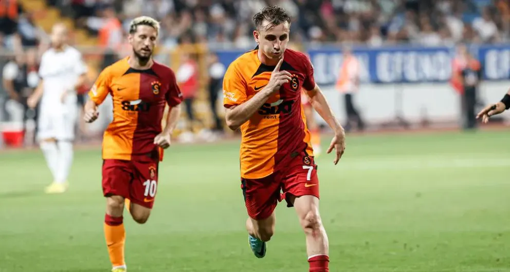 Kerem Aktürkoğlu 'Eleştirilerken Çok etkilendim