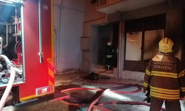 Kocaeli'de babasının evlenmesini istemeyen genç yangın çıkardı