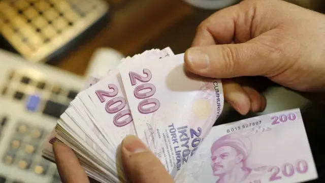Kredi Çekmek İsteyenlere Müjde! Faizler O Tarihten İtibaren Düşüyor