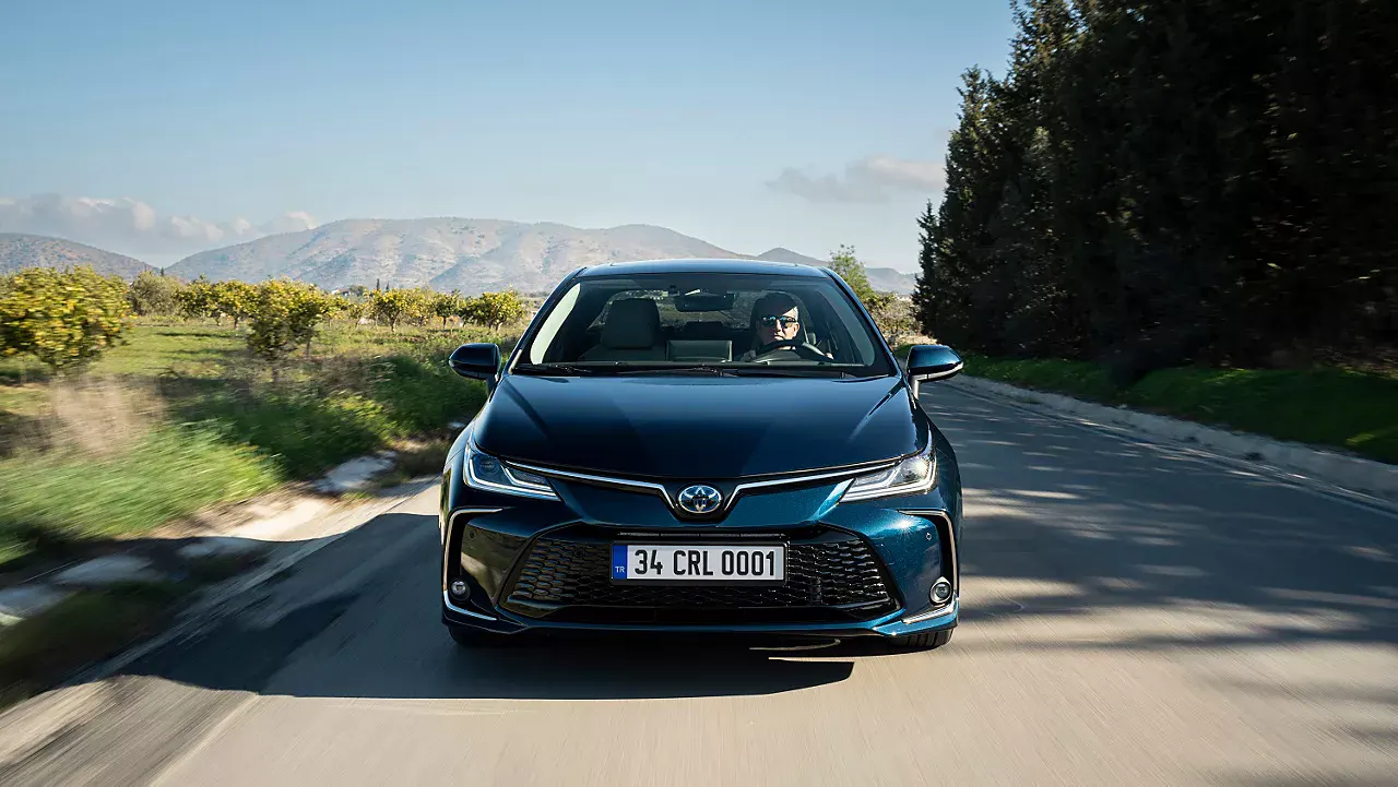 Toyota İndirimde Sınır Tanımıyor! 213 Bin 500 TL'ye Varan Fırsatlar!