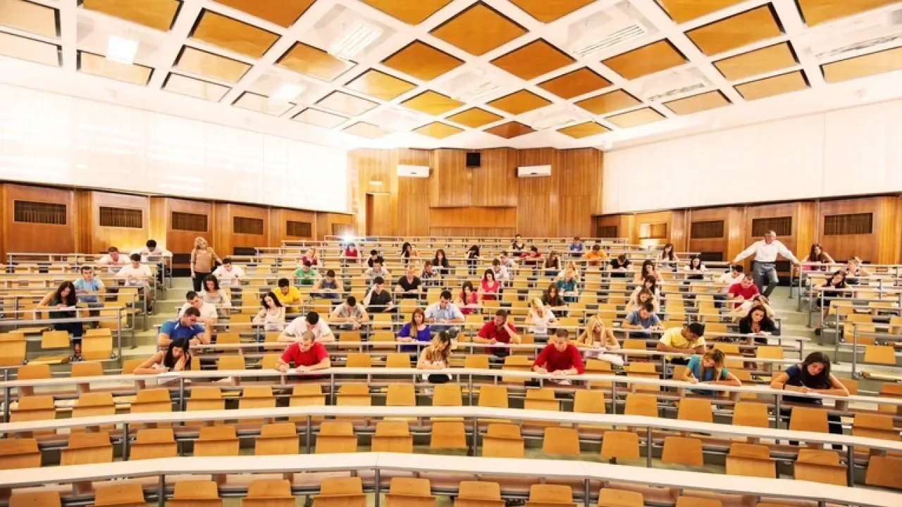 Üniversiteler Ne Zaman Açılıyor? 2026-2027 Üniversitelerin Açılış Tarihi Belli Oldu mu, Güz Dönemi Dersleri Ne Zaman Başlayacak?