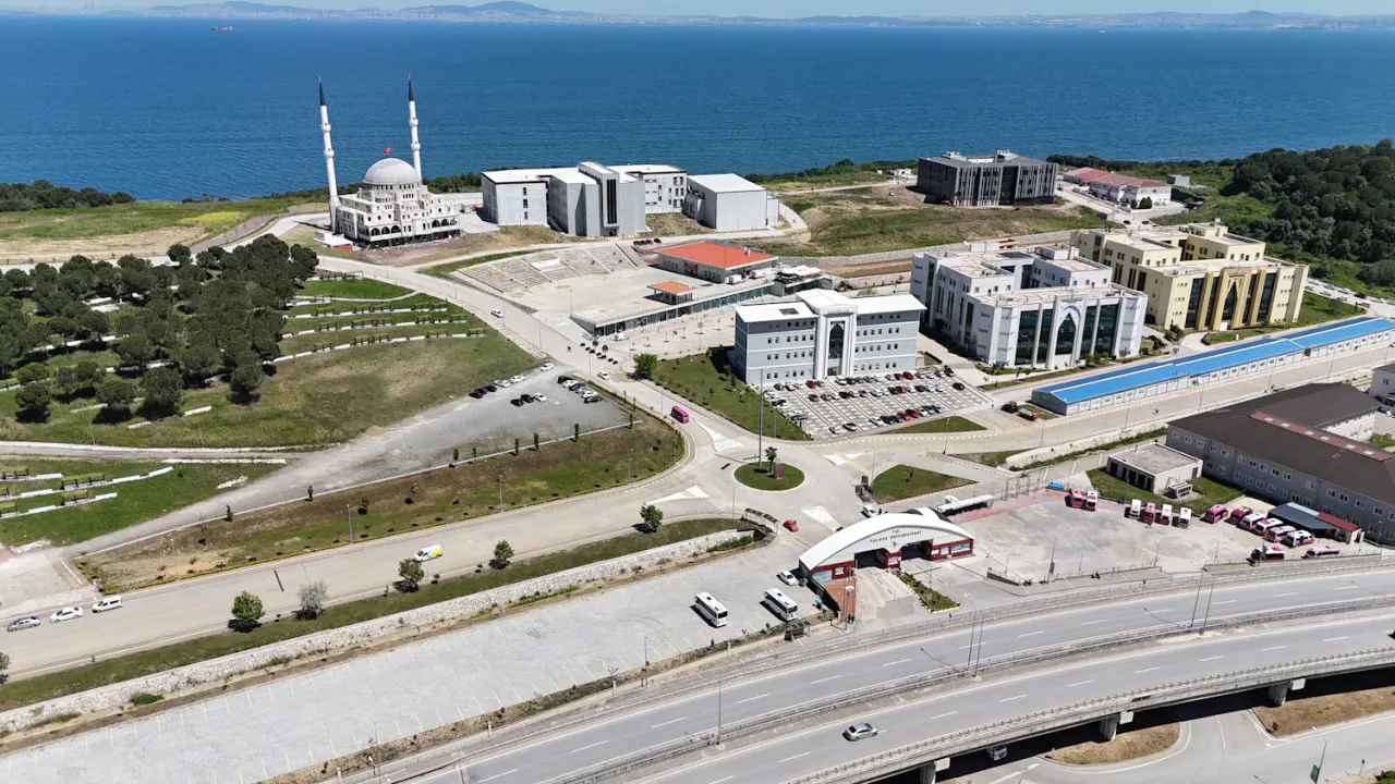 YALOVA ÜNİVERSİTELERİ YKS TABAN PUANLARI VE ÖSYM BÖLÜMLER LİSTESİ 2026 || YKS 150, 160, 170, 180, 190, 200, 210, 220, 230, 240, 250, 260, 270, 280, 290, 300, 310, 320, 330, 340, 350, 360, 370, 380, 390, 400 puanla Yalova'da nereye, 2 ve 4 yıllık hangi bölümlere gidilir? TYT, AYT Yalova devlet üniversiteleri listesi