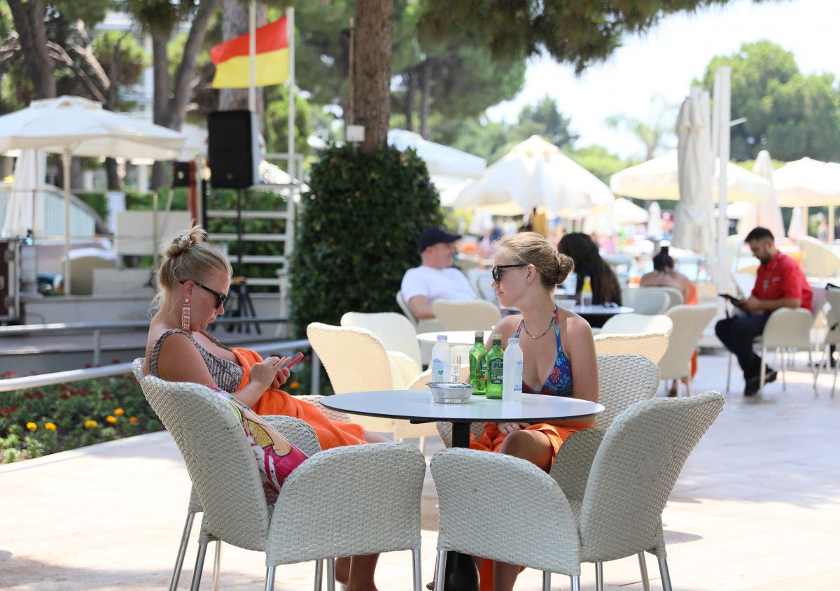  Antalyalı turizmciler 15 bin TL'yi bulan maaşla çalışacak eleman bulunamıyor