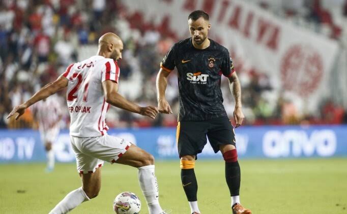 Galatasaray galibiyetle başladı