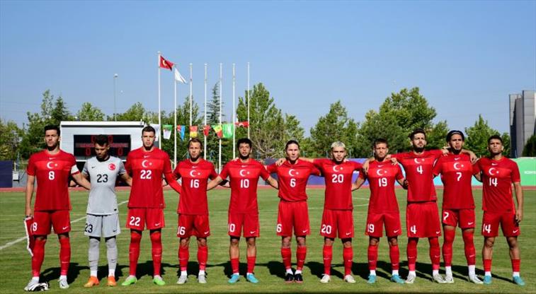 Türkiye 3 puanla başladı.