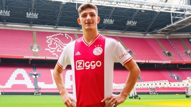 Ajax'ta Bir Türk var artık