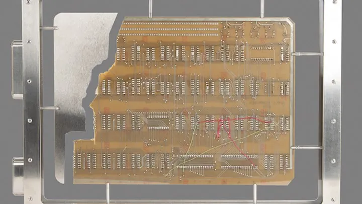 Steve Jobs'a ait Apple 1 prototipi, açık artırmayla rekor fiyata satıldı