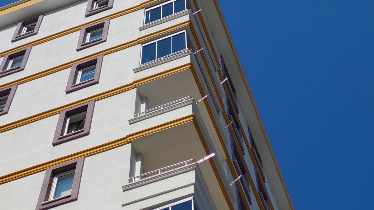 Samsun'da 7.kattan düşen 1.5 yaşındaki bebek hayatını kaybetti