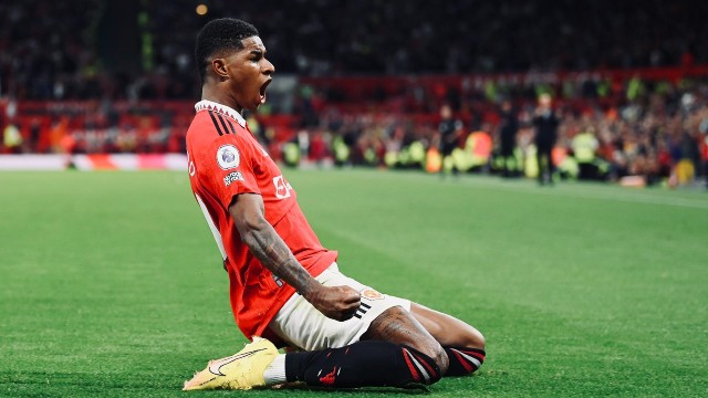 Manchester United, Liverpool'u devirdi