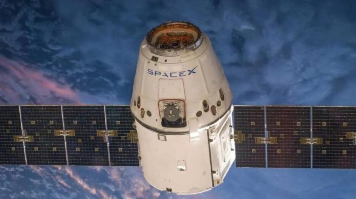 Elon Musk, baz istasyonlarına alternatif projesini duyurdu