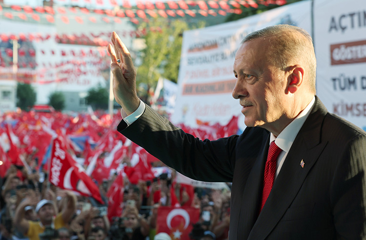 Cumhurbaşkanı Erdoğan: Sandıktan çıkamayacaklarını anlayanlar, umutlarını bayat senaryolara bağlamış durumdalar