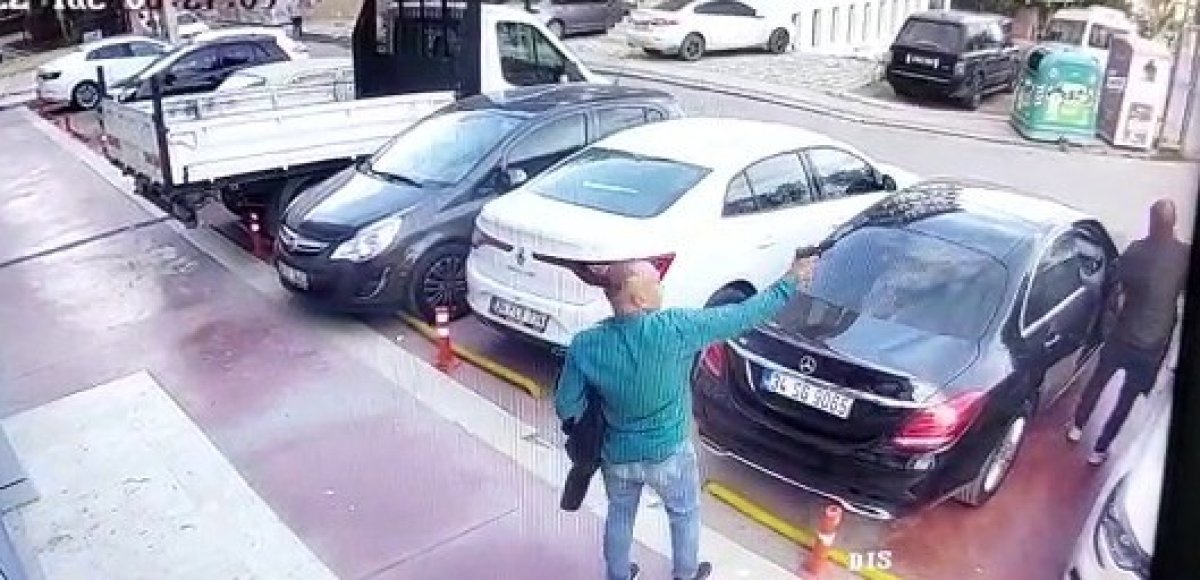İstanbul'da MHP’li üyeye silahlı saldırı anı