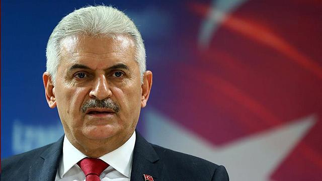 Binali Yıldırım'ın aracı kaza yaptı! Hastaneye kaldırıldı