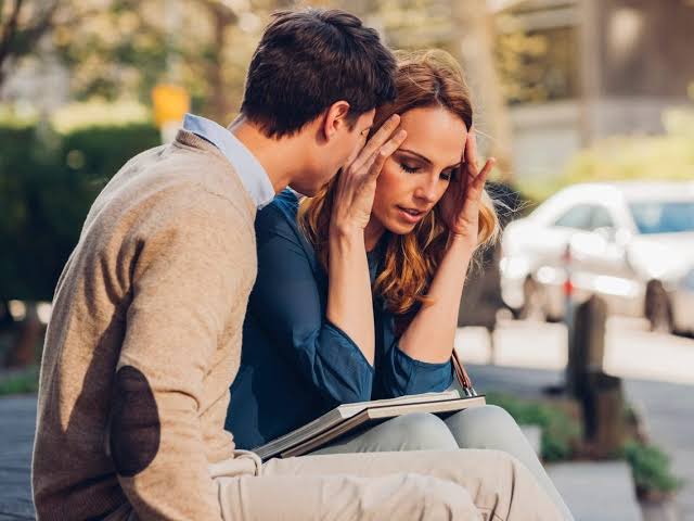 Love Bombing (Aşk Bombalaması) nedir ? İlişkilerde Gaslighting nedir? İlişkilerde Ghosting nedir? 