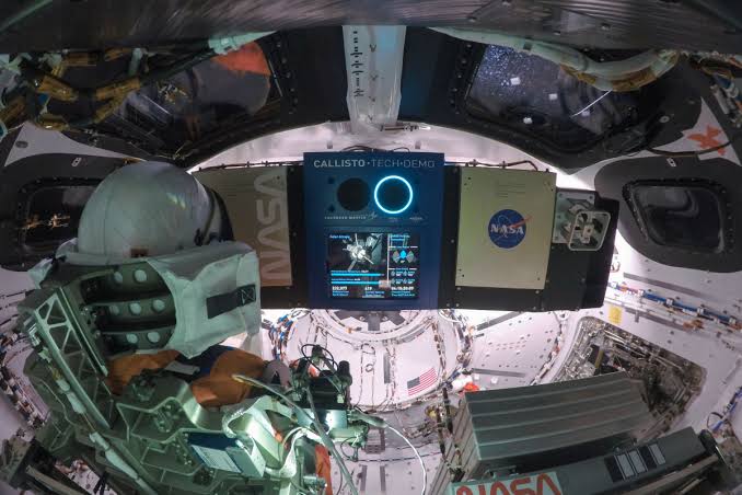 NASA'nın Artemis I Görevi Ay'dan Başarıyla Döndü