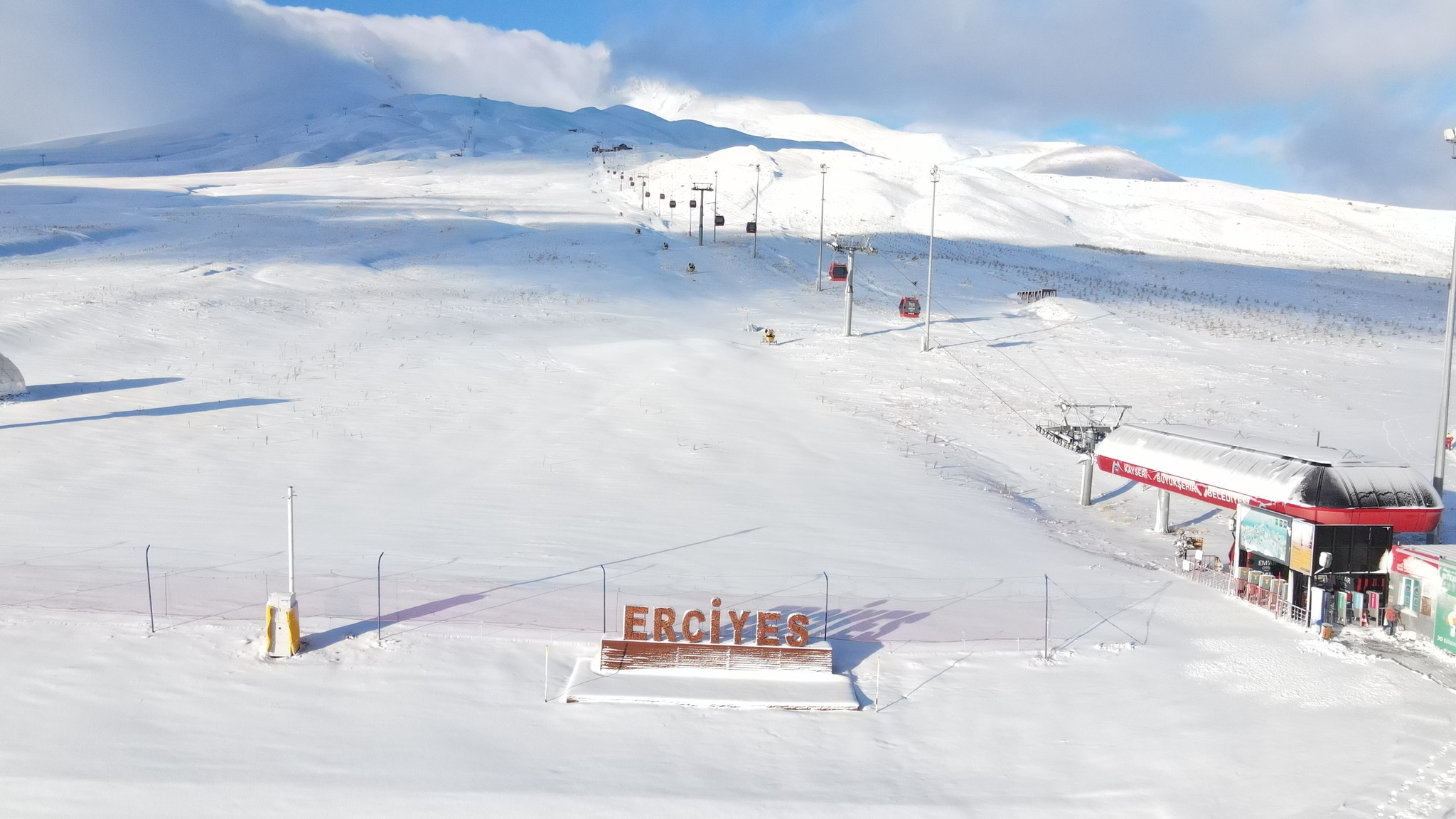 Erciyes beyaza büründü, muhteşem görüntüler ortaya çıktı