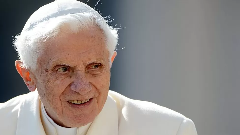 Eski Papa Benedict XVI, 95 yaşında öldü