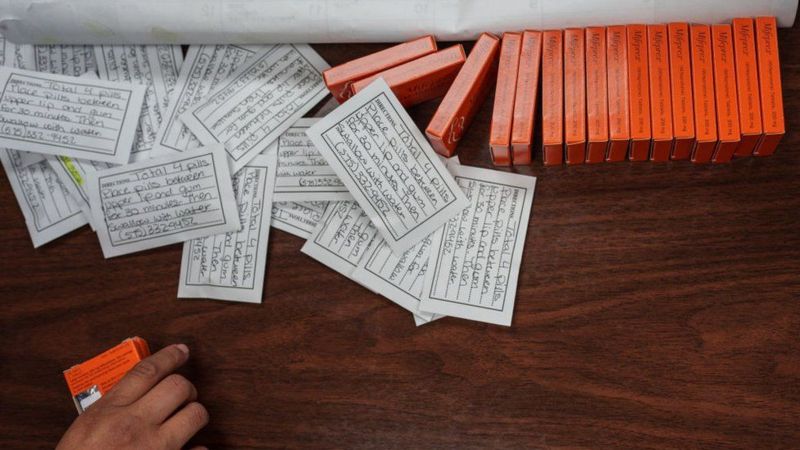 ABD'de kürtaj haplarının eczanelerde satışı ilk kez onaylandı