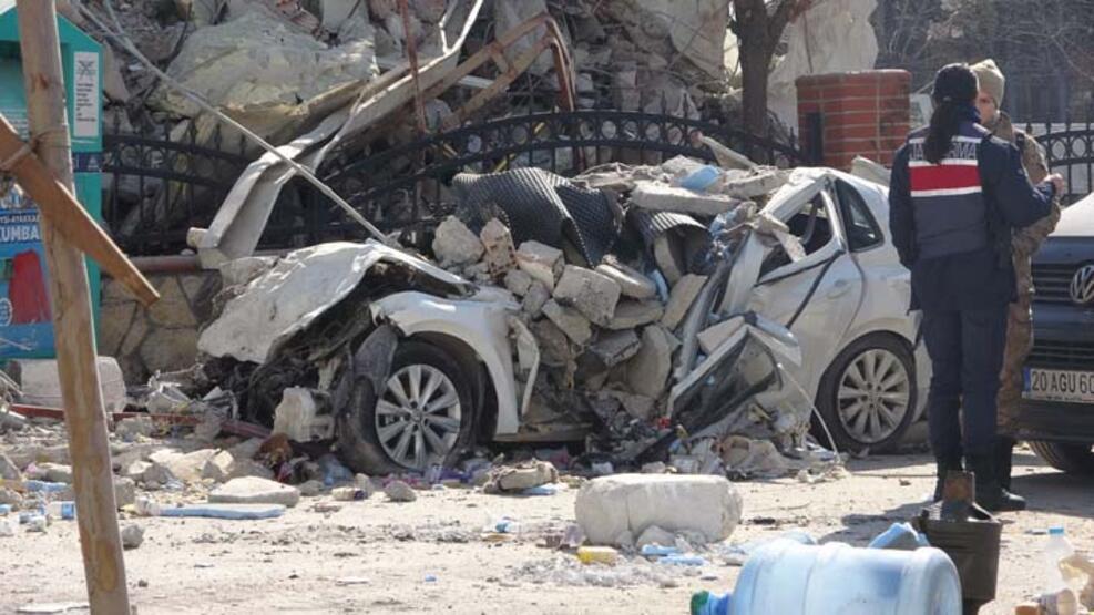 Kasko Deprem Hasarını Karşılar mı? Araç Kaskosu Doğal Afet Hasarlarını Kapsar mı?