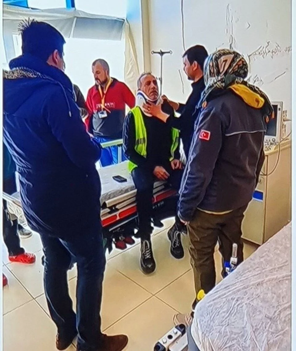 Haluk Levent trafik kazası geçirdi 