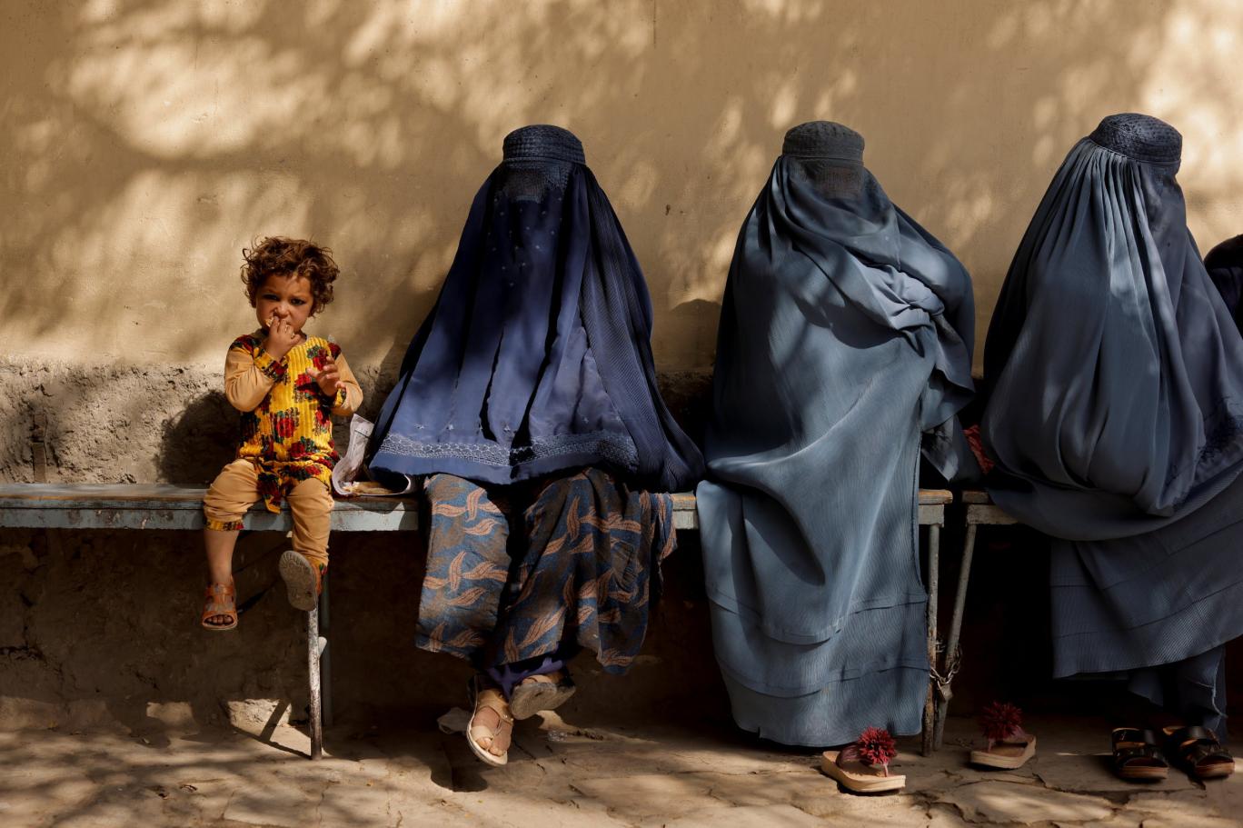 Taliban Kadın Haklarını Engellerken, Eylem Talep Ediyor
