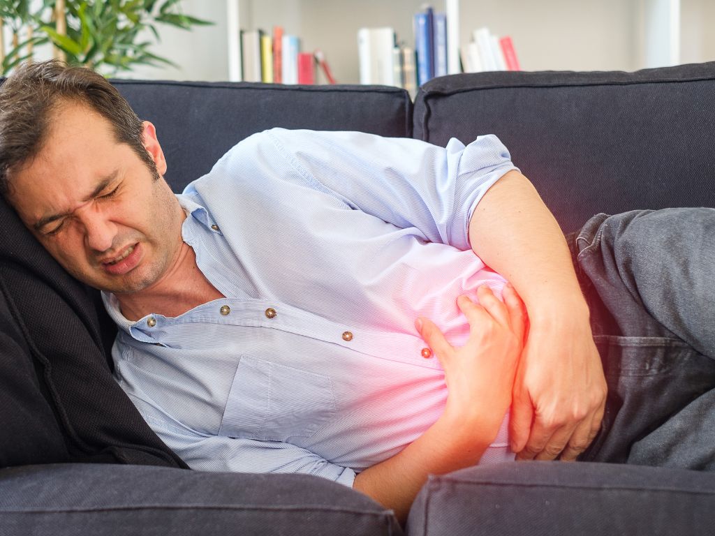 Mide Yanması nedir? Mide yanması tipleri nelerdir? Mide yanması belirtileri? Mide yanması neden olur? Geçmeyen mide yanması neden olur? Sabahları mide yanması neden olur? Gece mide yanması neden olur? Mide yanması tedavisi nedir? Mide yanmasına ne iy