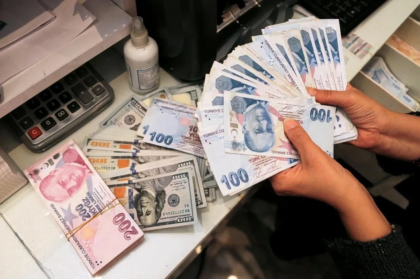 Döviz Dönüşümlü Kur Korumalı TL Vadeli Mevduat Nedir?