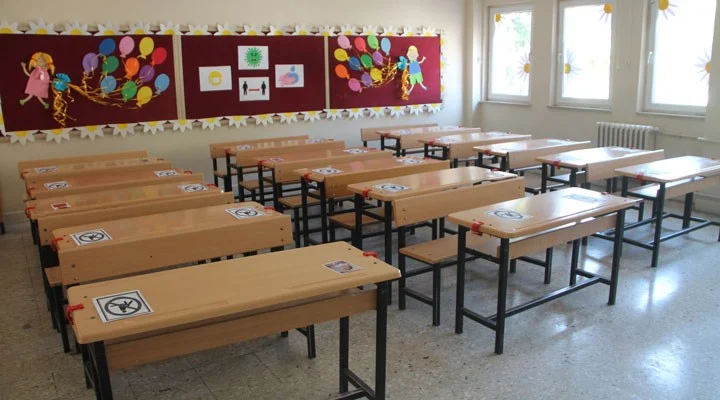 Deprem nedeniyle 5 ilde okullar tatil ilan edildi