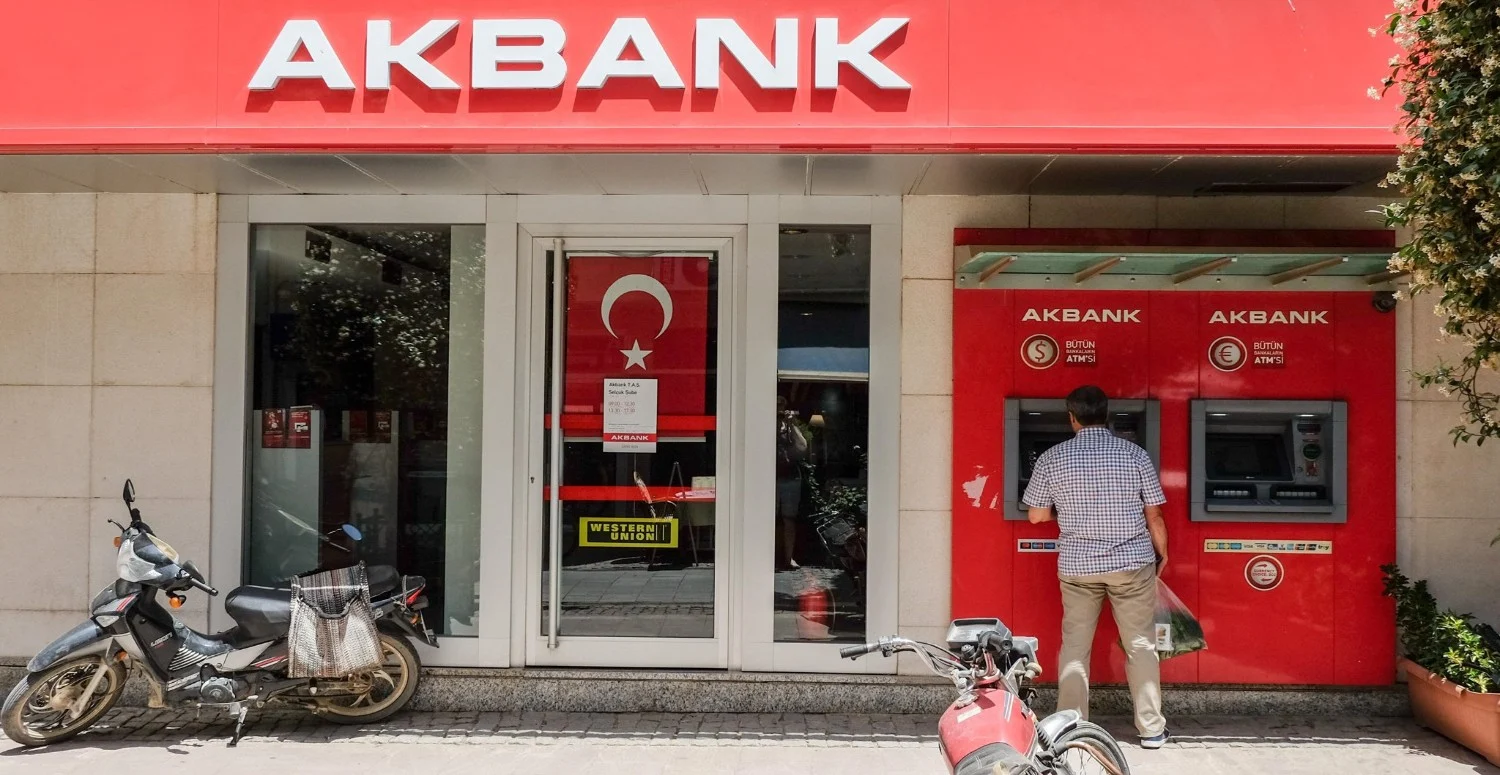 Akbank Yaptı Yine Yapacağını! Ocak'ta 9.000 TL