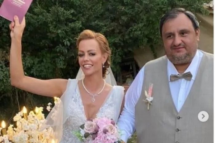 Yalçın Kale Kimdir, Kaç Yaşında, Nereli, Ne İş Yapıyor? Demet Özdemir Ablası Kiminle Evli, Eşi Yalçın Kale Kimdir?