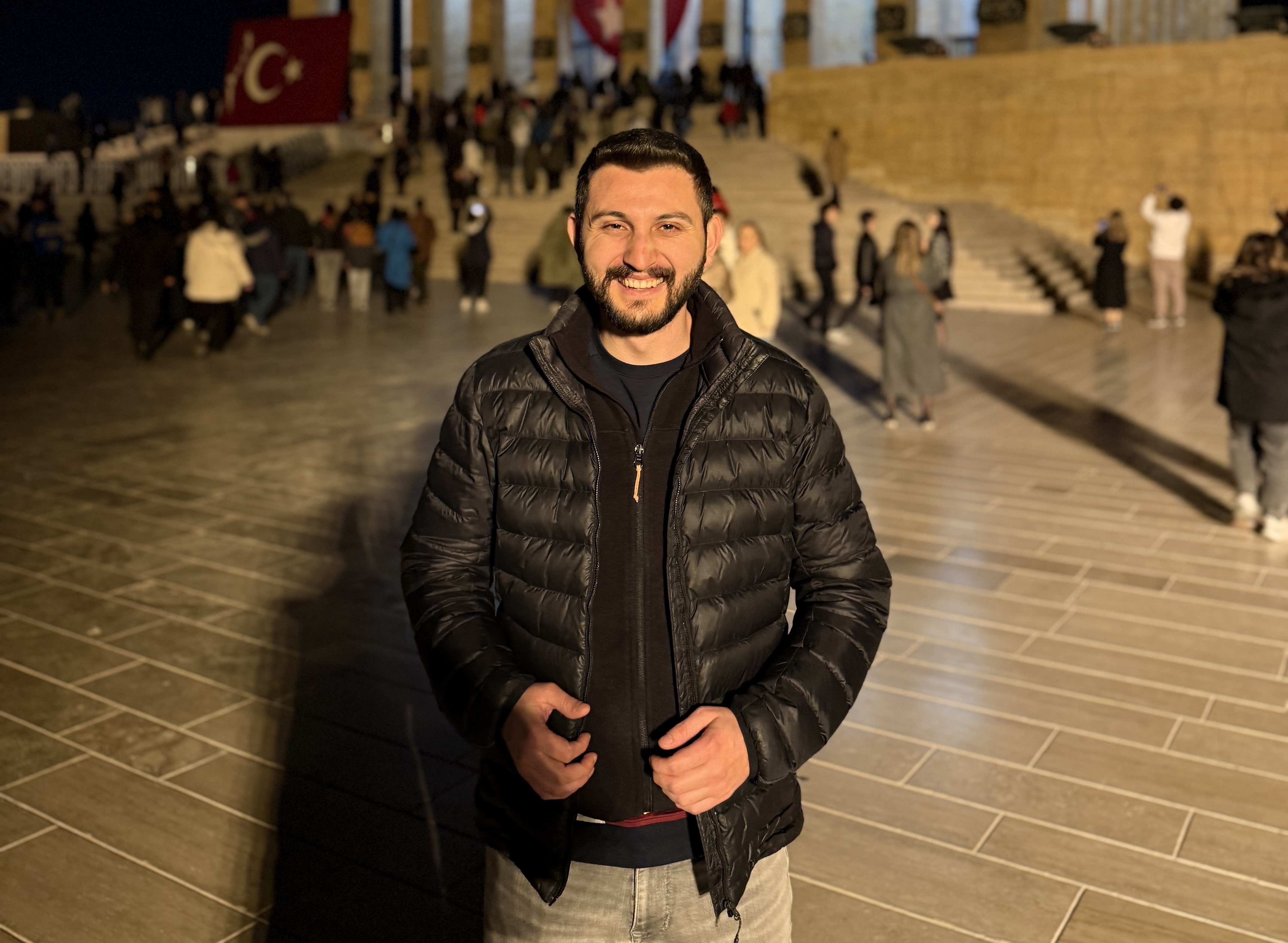 BATUHAN İLHAN – ÇOK SEKTÖRLÜ BAŞARI VE BÖLGESEL TANITIMDA ÖNCÜ İSİM