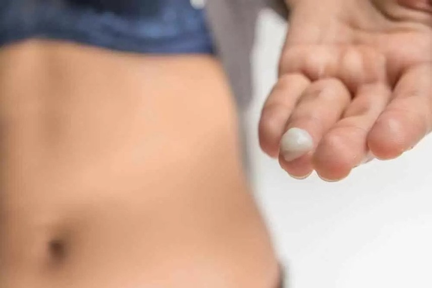 Hamilelikte Beyaz Sümüksü Akıntı Normal mi? Hamilelikte Beyaz Sümüksü Akıntı Neden Olur?