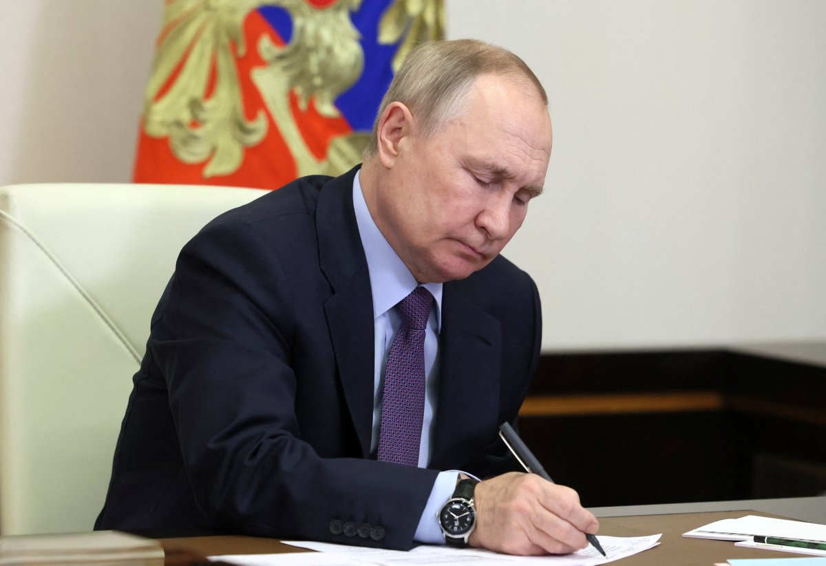 lgbt putin