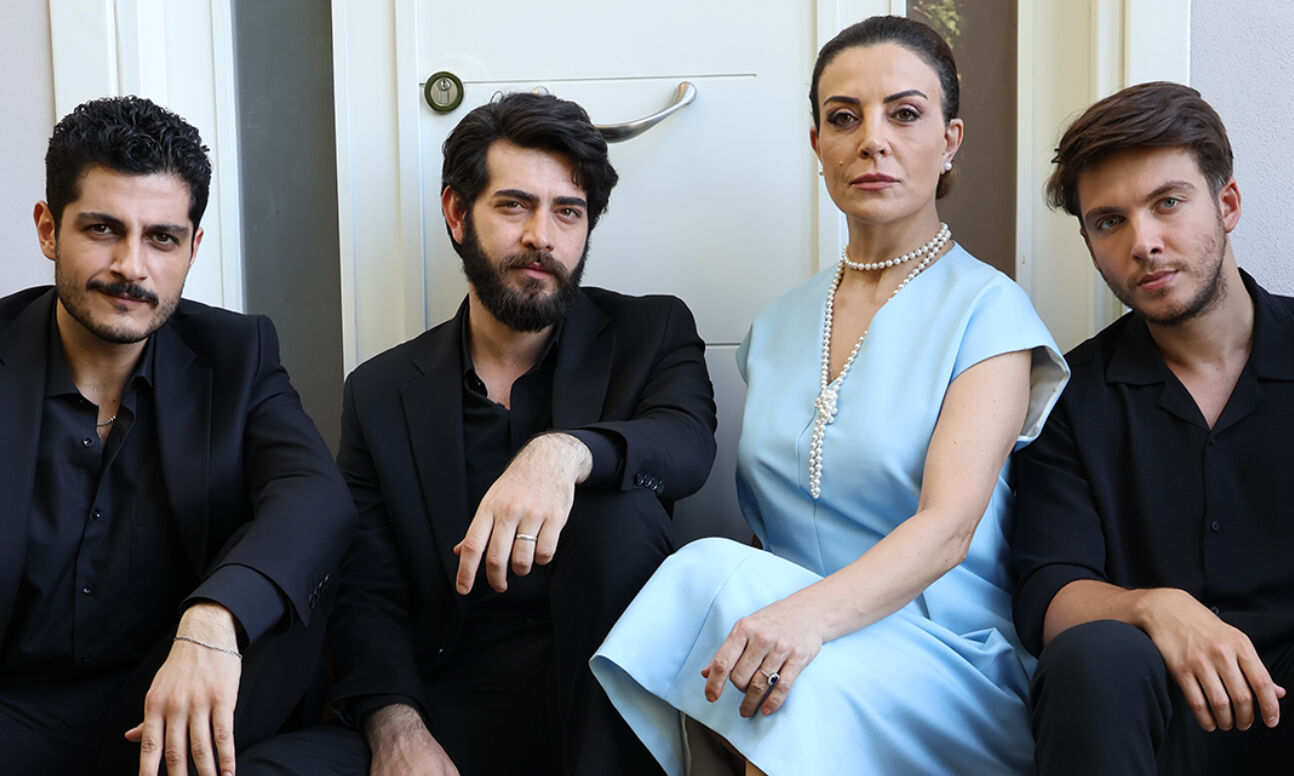 kan çiçekleri final