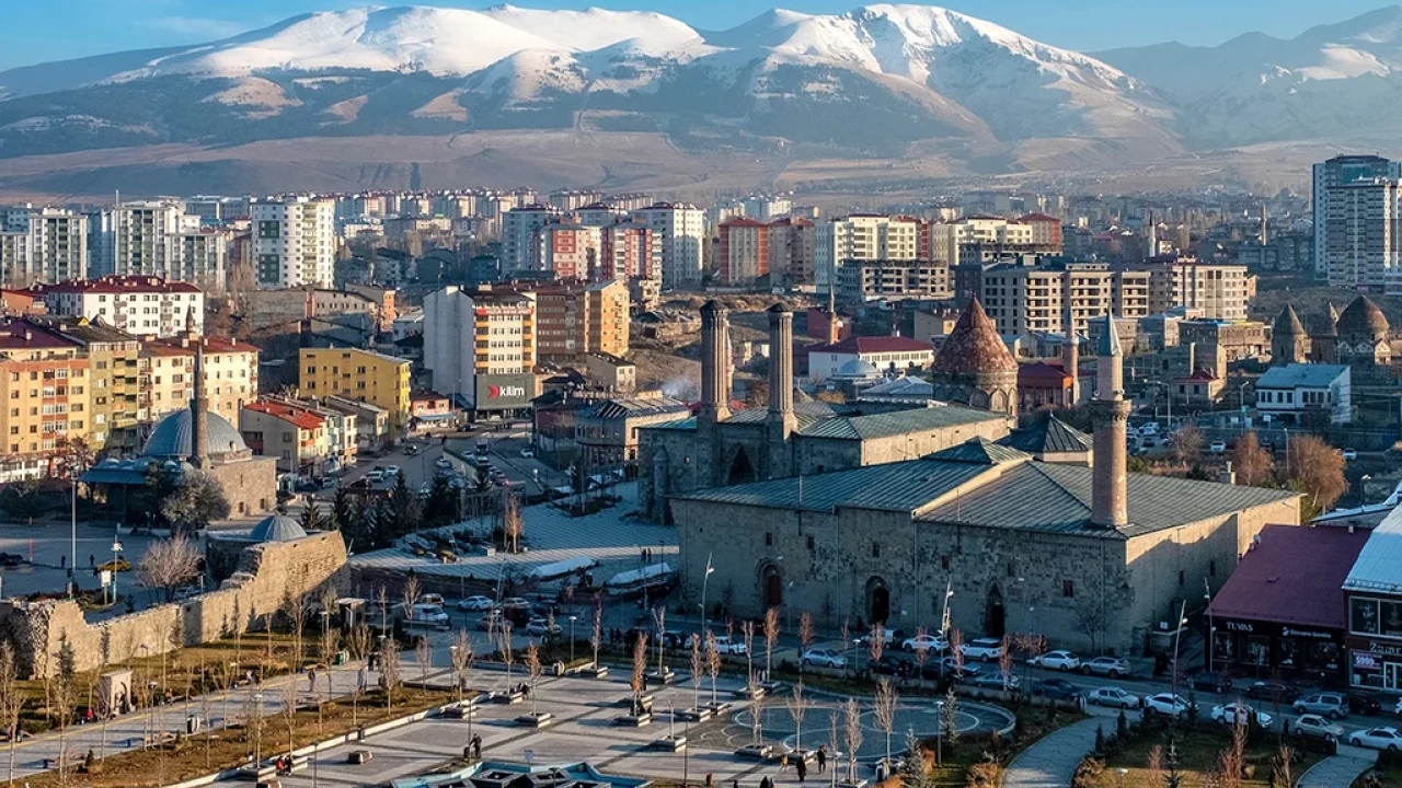 Erzurum’un En Yüksek Dağı Hangisidir?